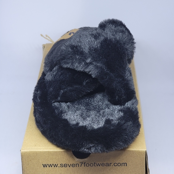 Seven7 brand fuzzy slippers size 11 & 9, soft, cross-cross top. NWT - Picture 3 of 5
